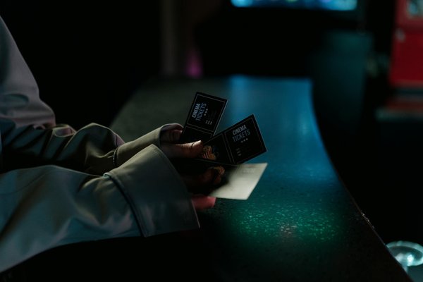 L'Impact des Réseaux Sociaux sur les Festivals de Musique : Tendances et Influences